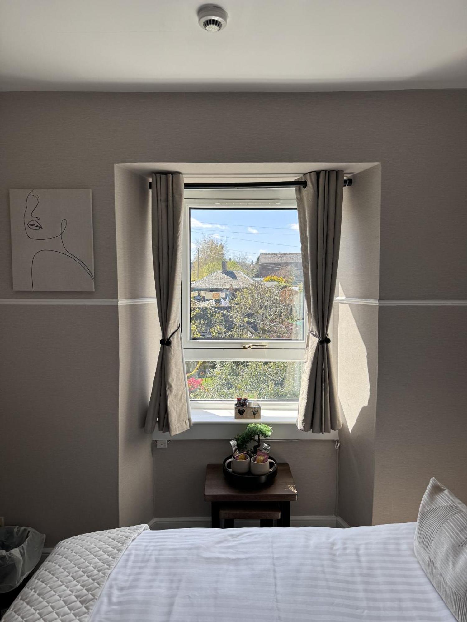 The Glendevon Hotel Auchterarder Bilik gambar