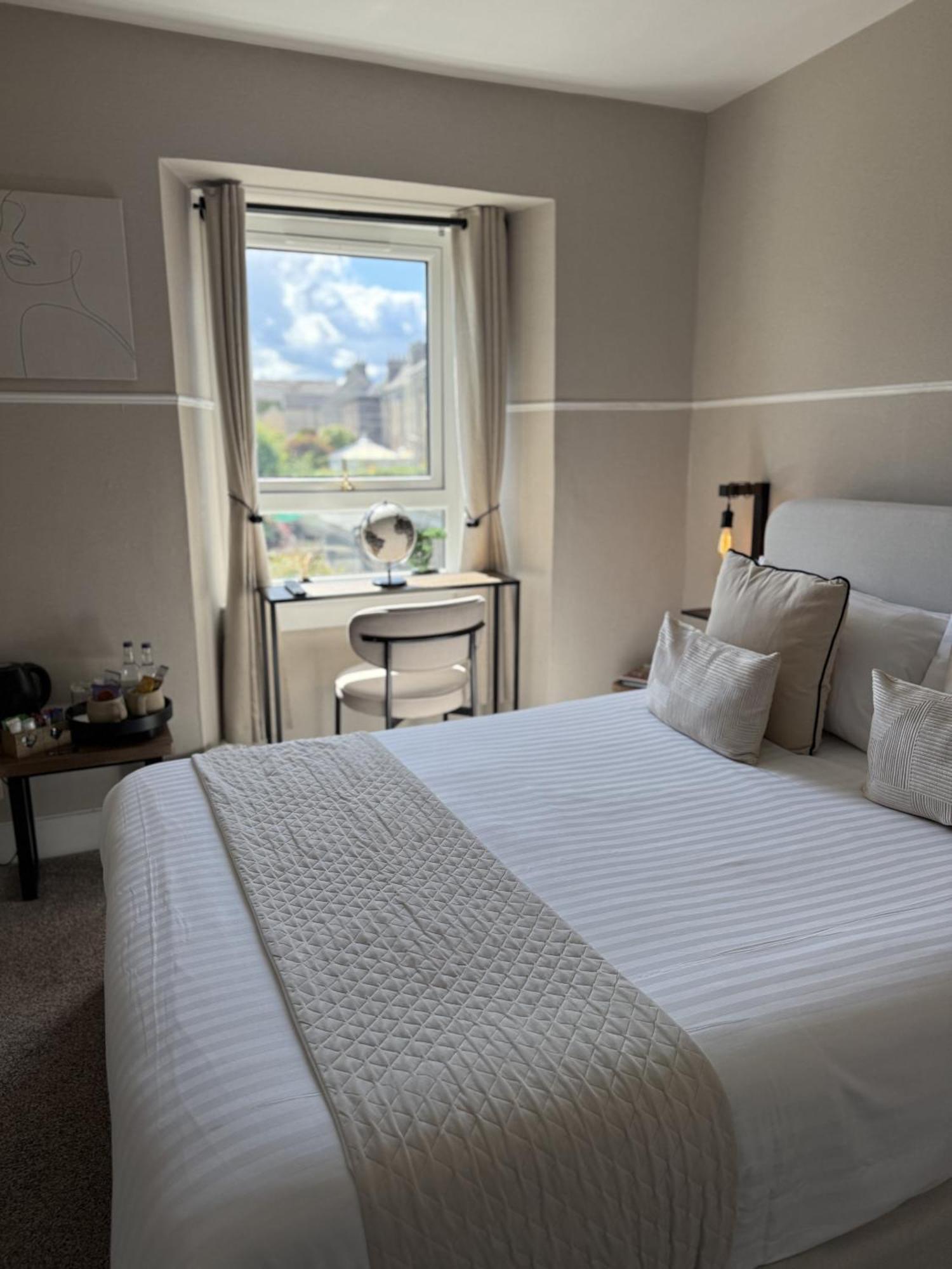 The Glendevon Hotel Auchterarder Bilik gambar