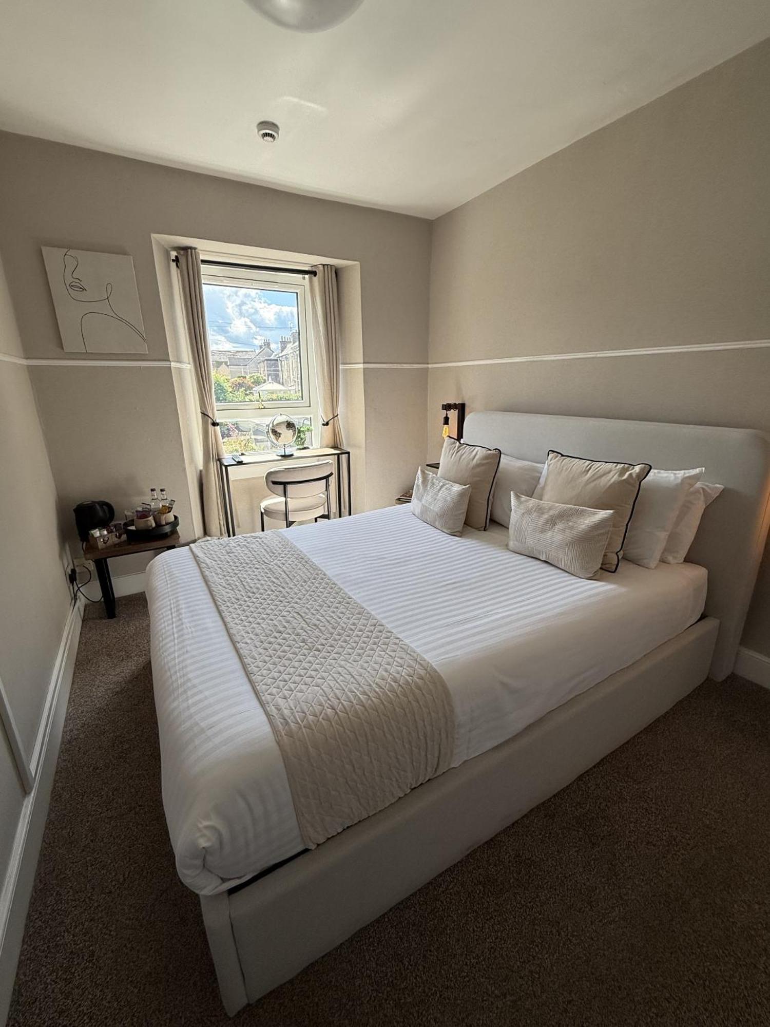 The Glendevon Hotel Auchterarder Bilik gambar
