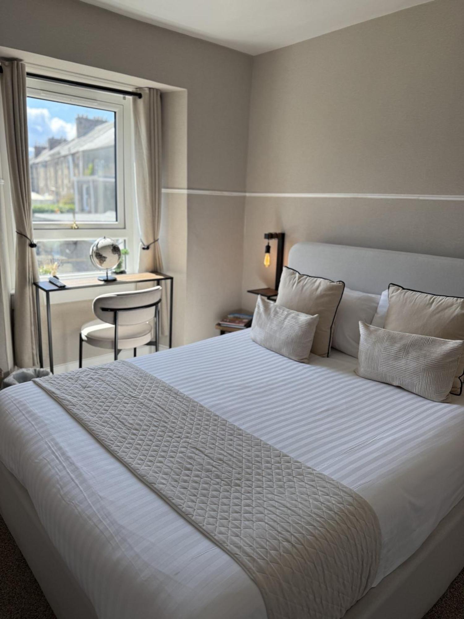 The Glendevon Hotel Auchterarder Bilik gambar